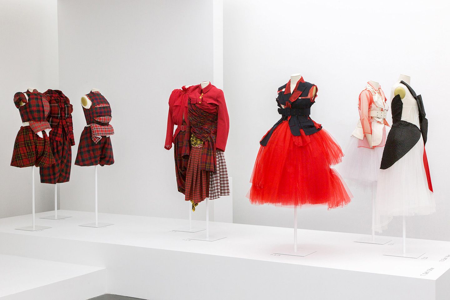Rei Kawakubo, the founder of Comme des Garcons (2websites: Doverstreetmarket), designed an edgy and beautiful Comme des Garcons store in...